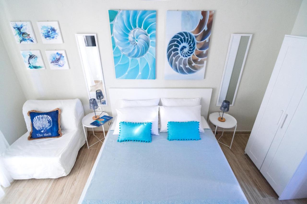 Sea Breeze Vibes Apartment เนอาเปรามอส ภายนอก รูปภาพ